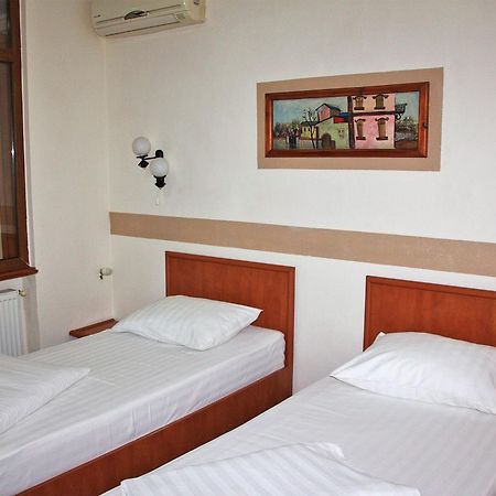 Hotel T23 Iasi Exterior foto